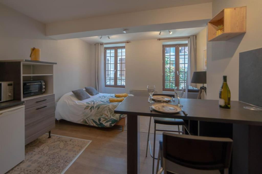 Le Beau Chardonnay, Au Coeur De Chablis Apartment Екстериор снимка