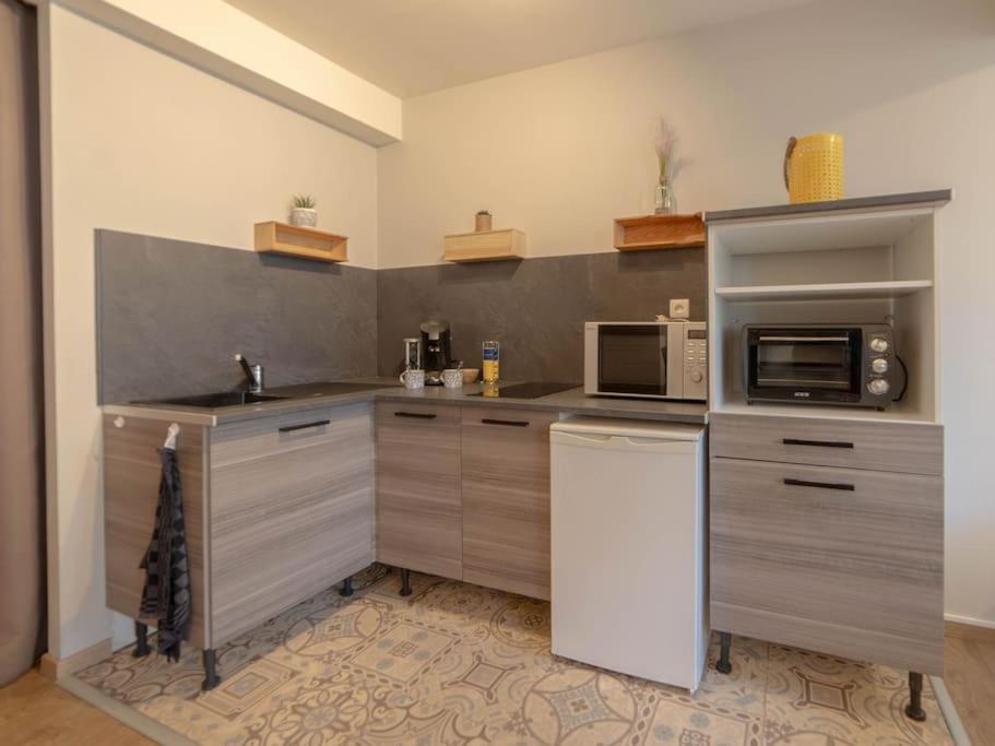 Le Beau Chardonnay, Au Coeur De Chablis Apartment Екстериор снимка