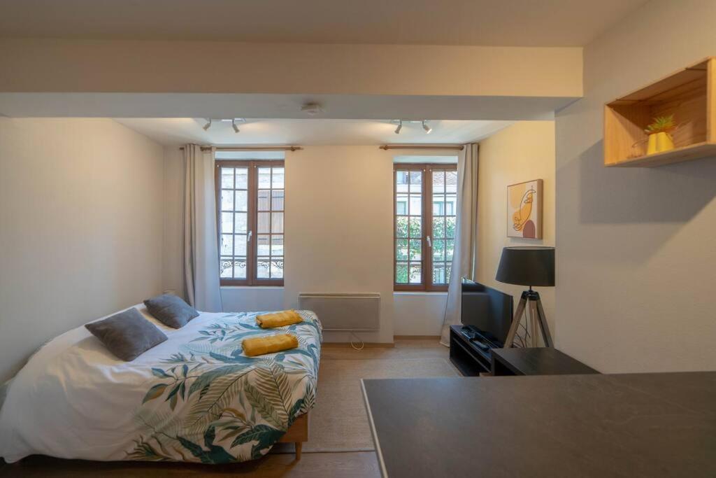 Le Beau Chardonnay, Au Coeur De Chablis Apartment Екстериор снимка