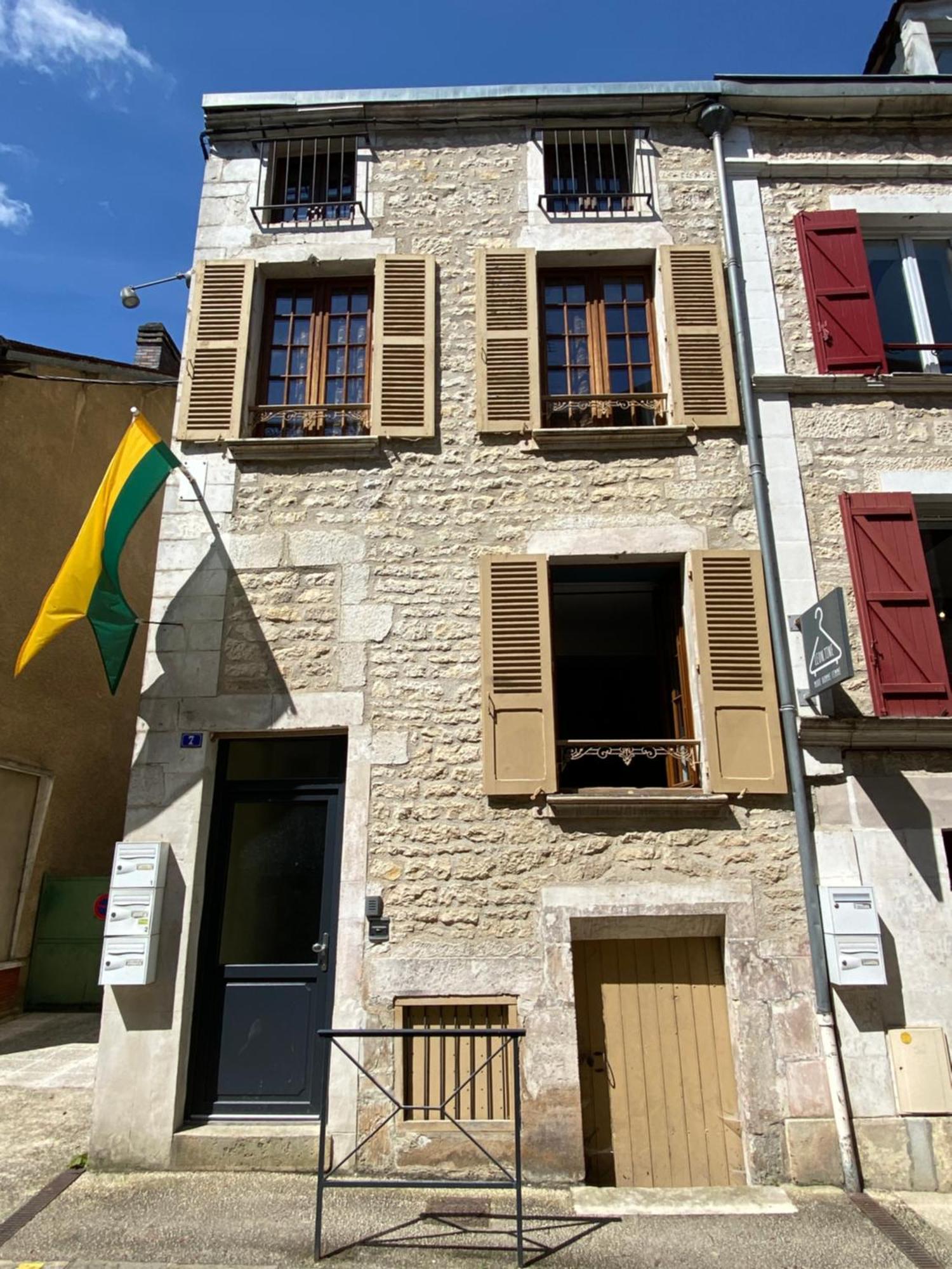 Le Beau Chardonnay, Au Coeur De Chablis Apartment Екстериор снимка